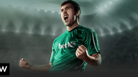 宋凯足协主席提前到访国青现场，显露出对青年球员的深切期望