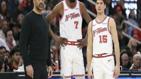 揭秘阿甲新篇章：38胜30负的背后，战术革新，是激流勇进还是稳健防守？