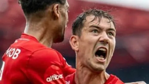 国脚拜合拉木挥拳被红牌驱逐，恐遭严厉处罚